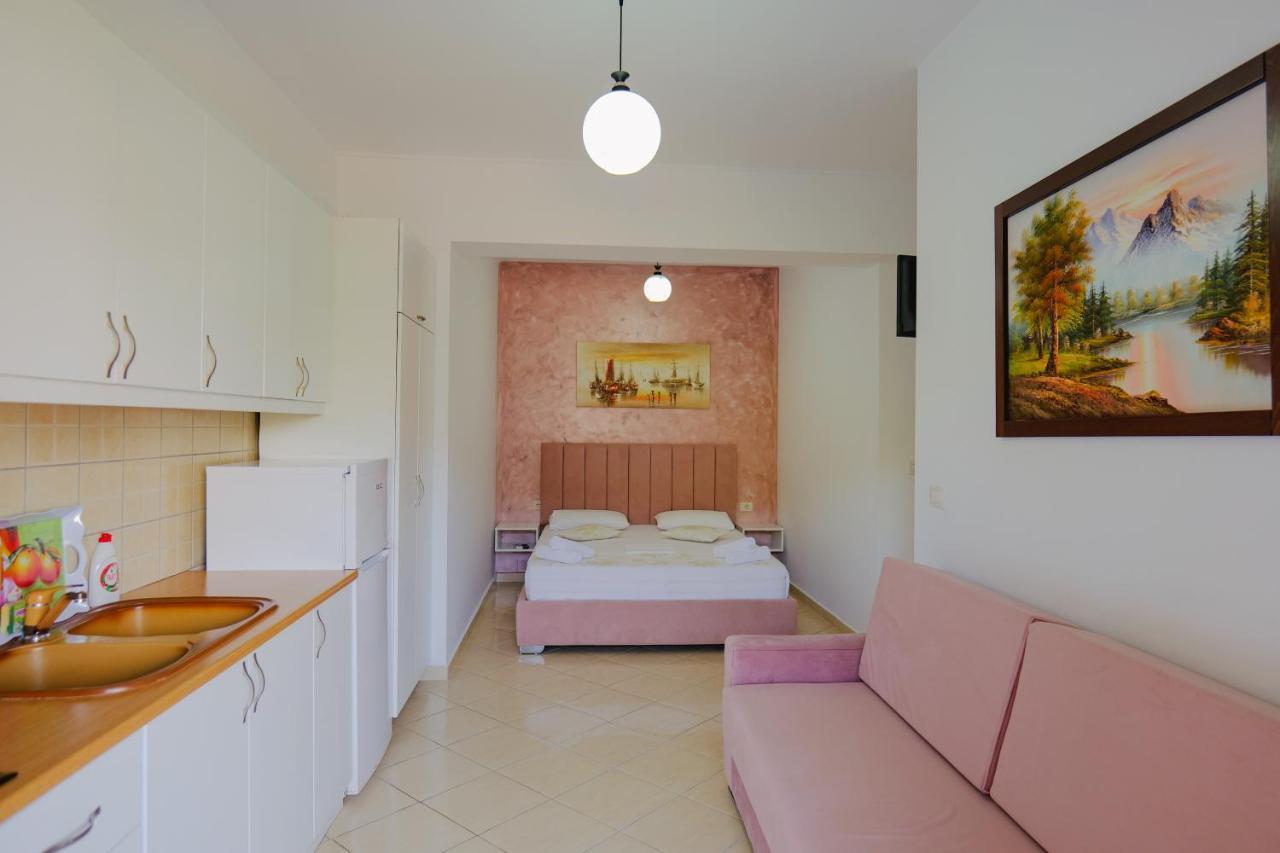Eleni Guest House Sarandë Esterno foto