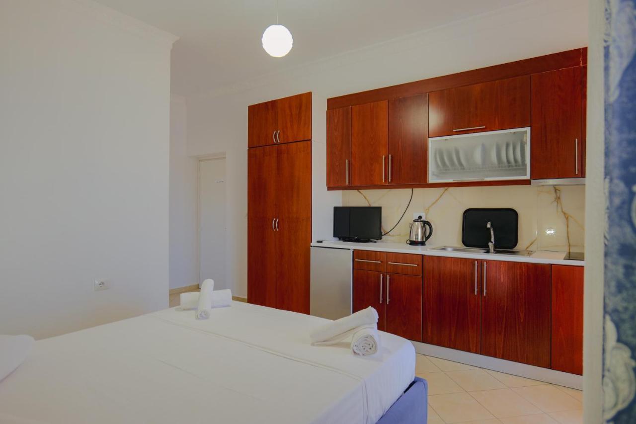 Eleni Guest House Sarandë Esterno foto