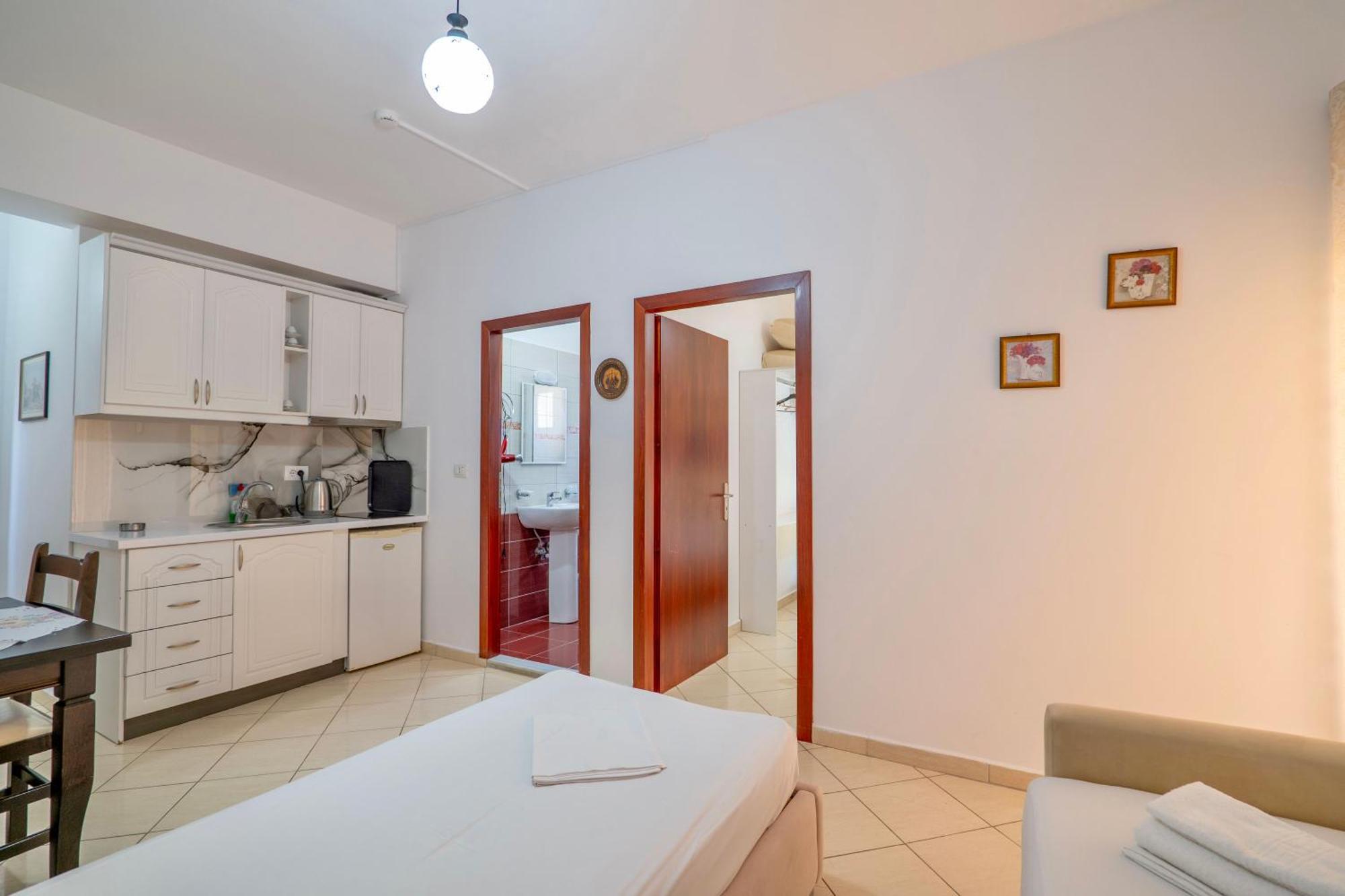 Eleni Guest House Sarandë Esterno foto