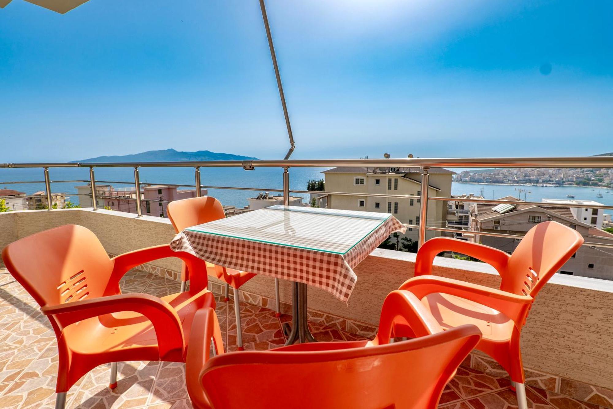 Eleni Guest House Sarandë Esterno foto