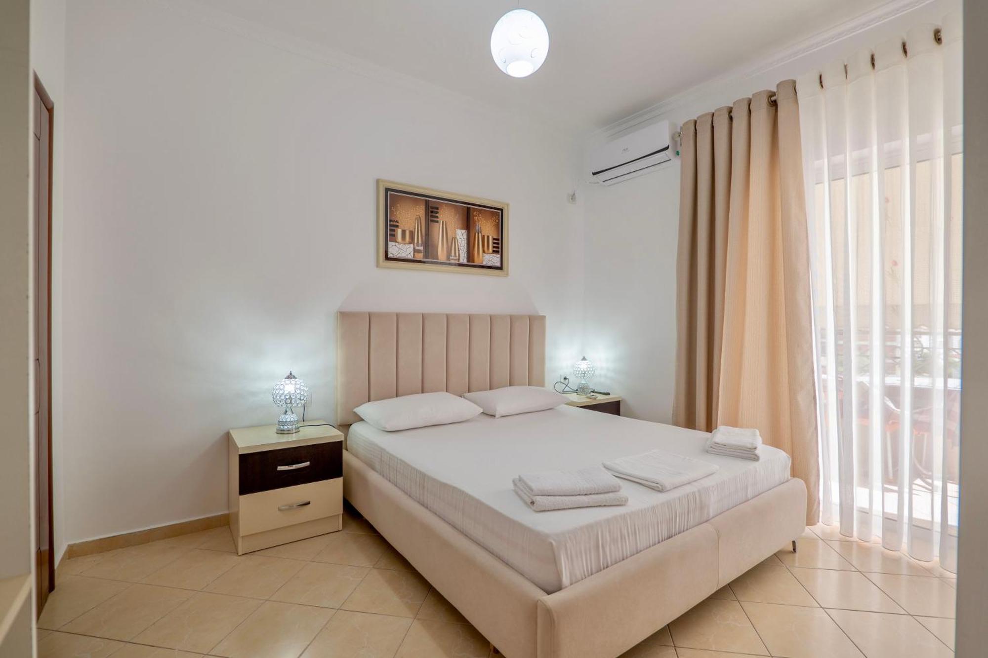 Eleni Guest House Sarandë Esterno foto