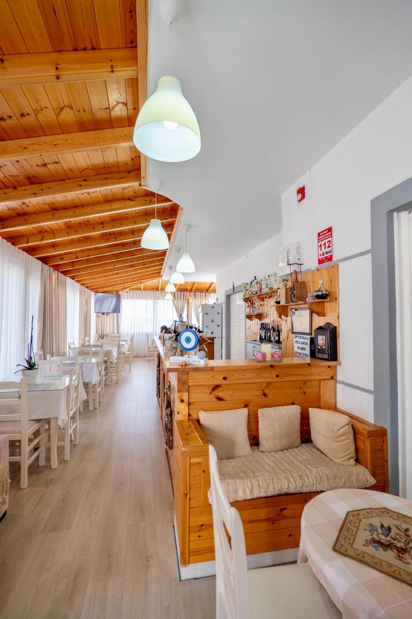 Eleni Guest House Sarandë Esterno foto